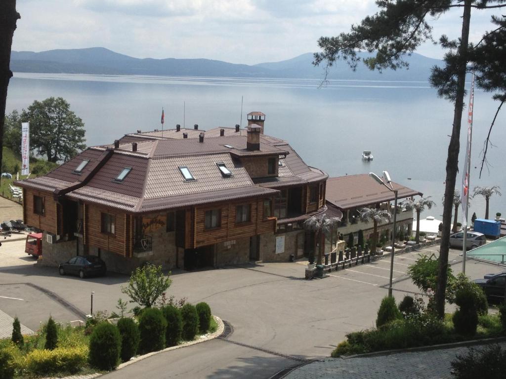 Kamelot Hotel Pasarel Dış mekan fotoğraf